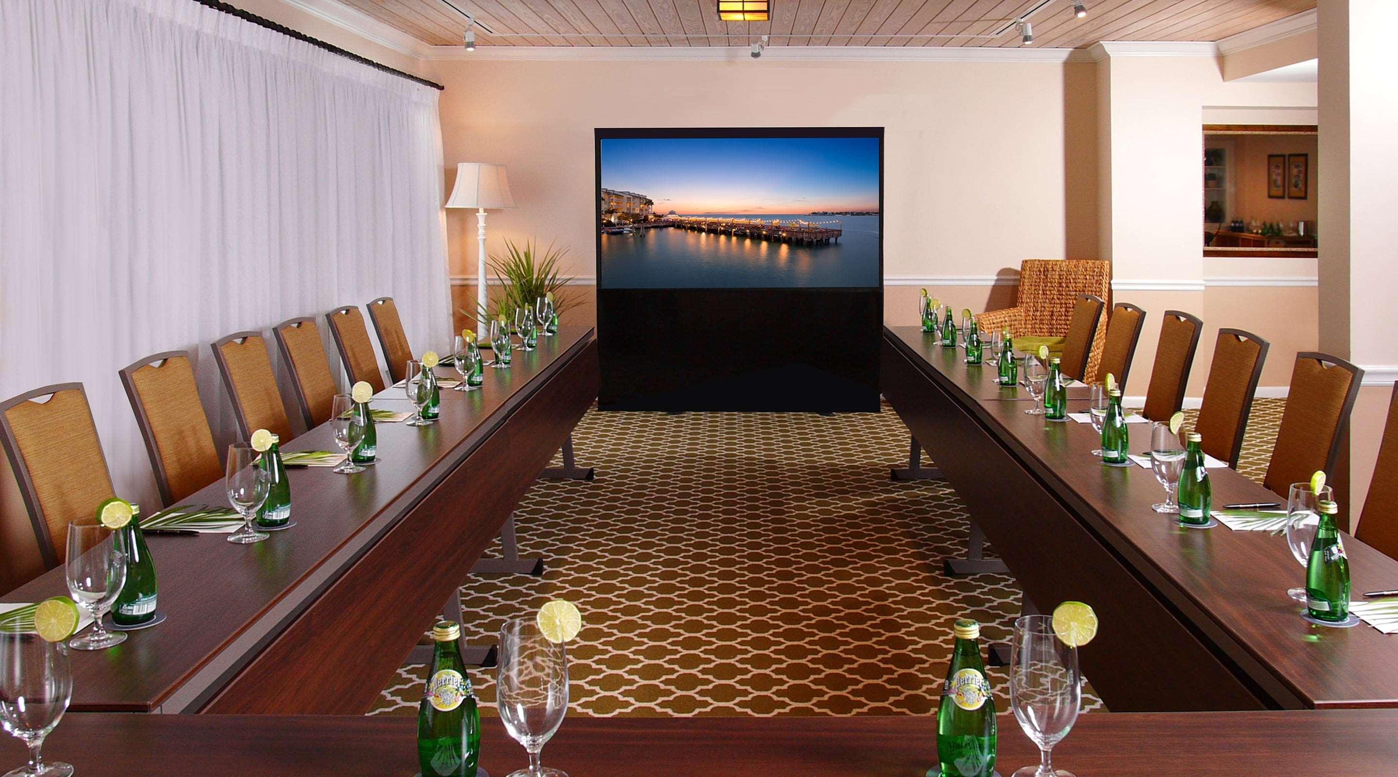 קי וסט Ocean Key Resort & Spa, A Noble House Resort מראה חיצוני תמונה